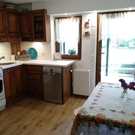 Niezalezny Apartament W Domku Jednorodzinnym 公寓 *